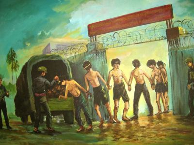 Художник Ван Натх, Заключенные тюрьмы Туолсленг в Камбодже: thesentinelproject.org